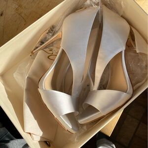NWT & Box • Vince Camuto • Women's Heeled in Ivory Satin Wedding